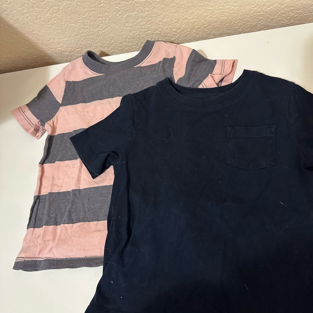 3/10$ GAP Short Sleeve Pink and Gray Tee